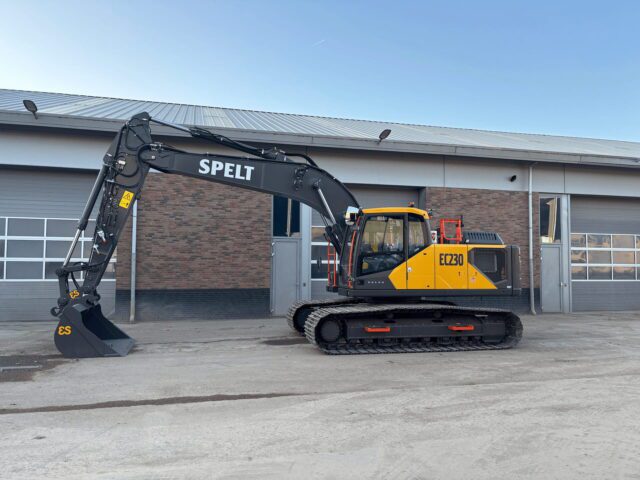 Nieuwe kraan versterkt ons machinepark
